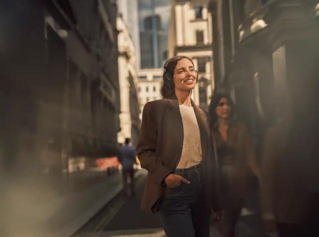 Jabra Evolve3 75 UC Stereo USB-C með hleðslustand - Svart